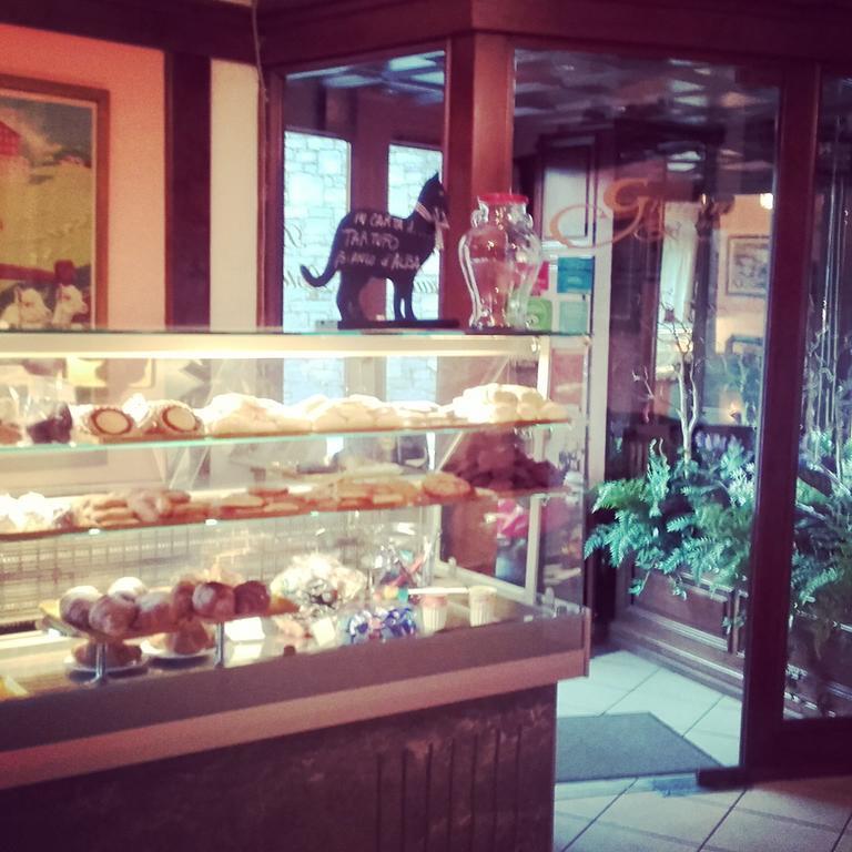Hotel Residence Giardini Piode エクステリア 写真